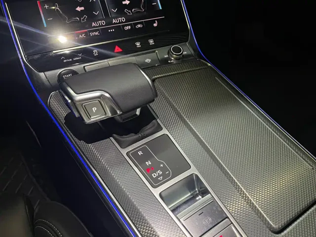 Audi A6L — Фото автомобиля 12