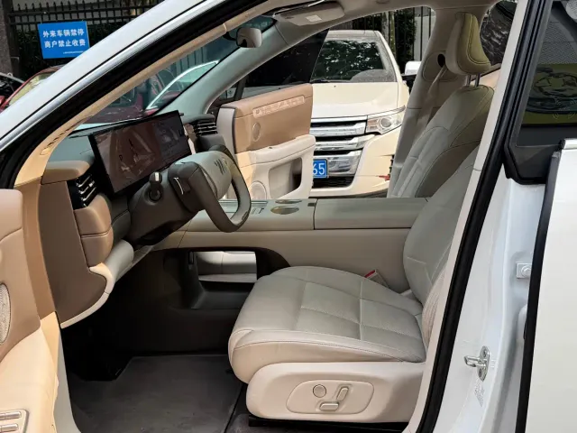 IM Motors LS6 — Фото автомобиля 6