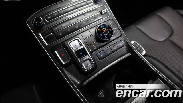 Hyundai Santa Fe Santa Fe (New) — Фото автомобиля 12