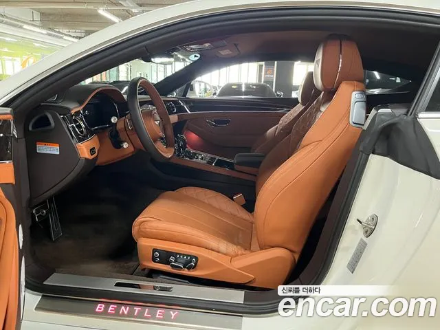 Bentley Continental — Фото автомобиля 10