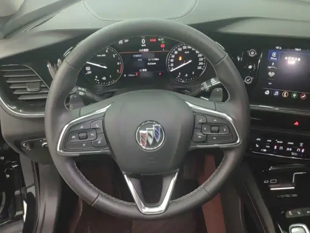 Buick Envision Plus — Фото автомобиля 10