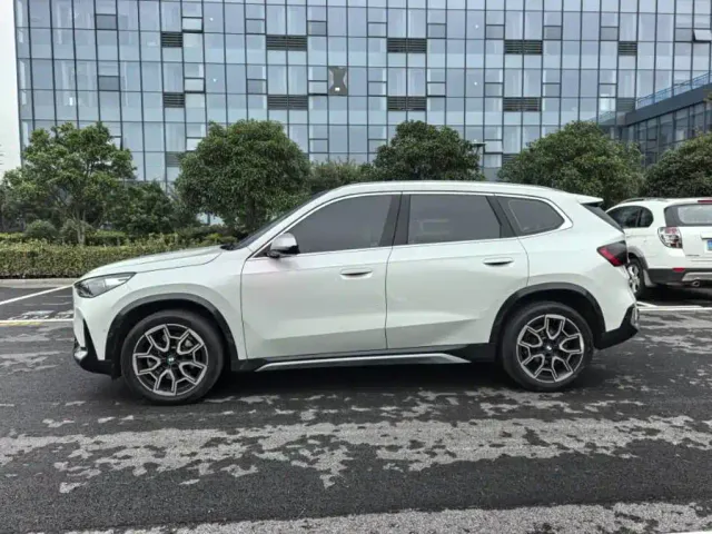 BMW X1 — Фото автомобиля 5
