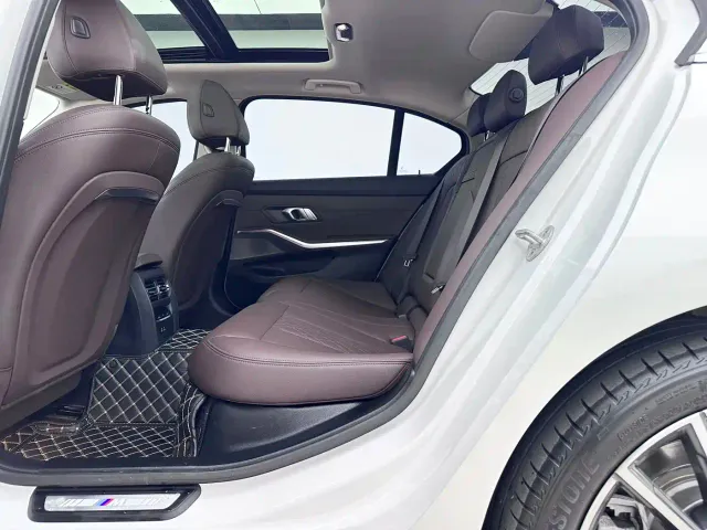 BMW 3 Series — Фото автомобиля 6
