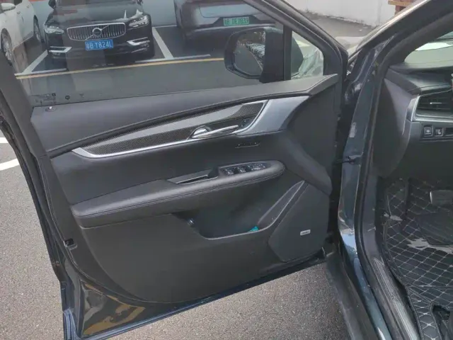 Cadillac XT5 — Фото автомобиля 7