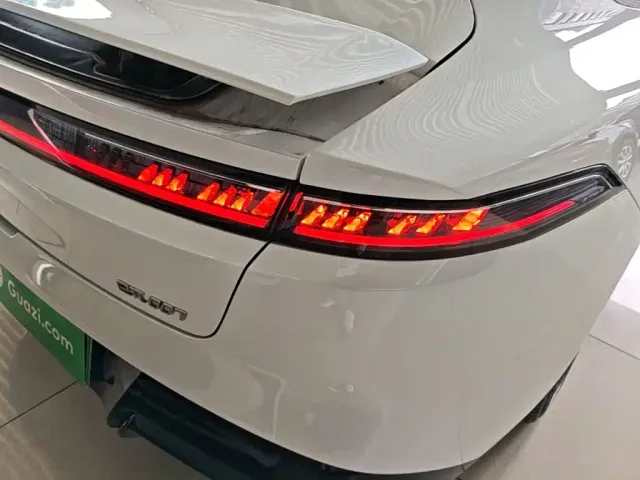 Dongfeng Yipai eπ007 2024 Extended Range 200 Ruyi Edition — Фото автомобиля 7