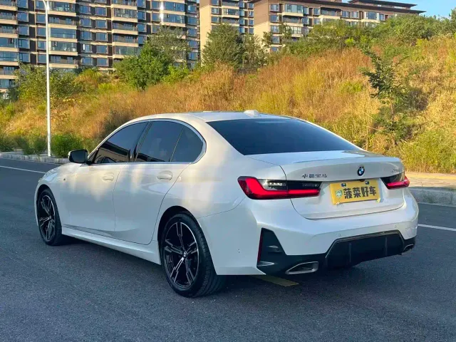 BMW 3 Series — Фото автомобиля 8