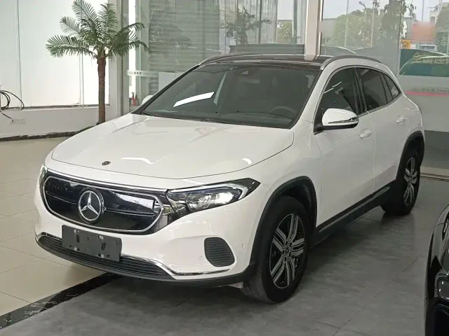 Фотография автомобиля — Mercedes-Benz EQA