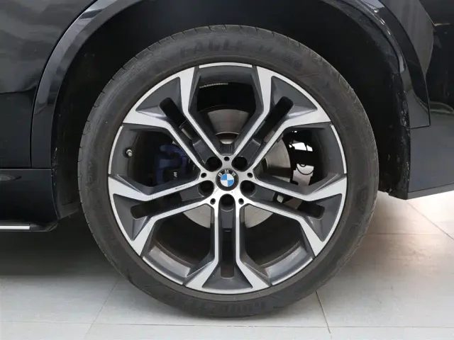BMW X5 — Фото автомобиля 18