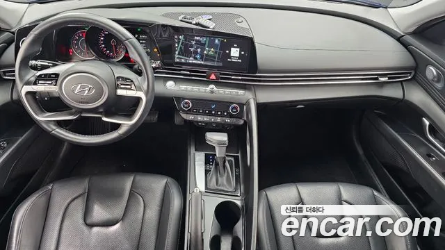 Hyundai Avante CN7 — Фото автомобиля 10