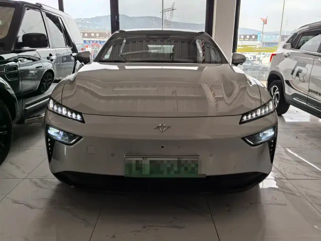 Dongfeng eπ 007 — Фото автомобиля 2