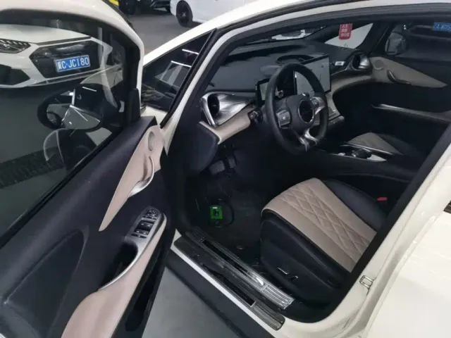 BYD Dolphin — Фото автомобиля 15