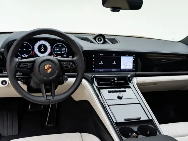 Porsche Panamera — Фото автомобиля 13