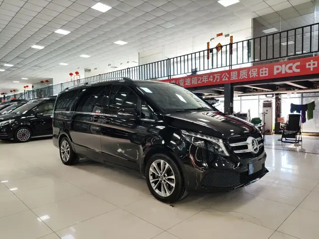 Mercedes-Benz V-Class — Фото автомобиля 3