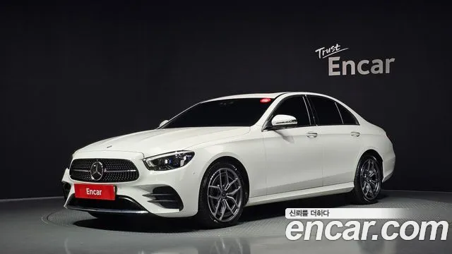 Фотография автомобиля — Mercedes-Benz E-Class W213