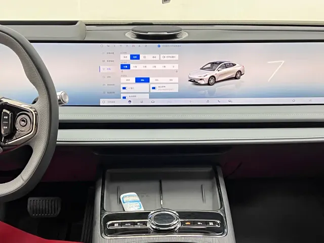 Geely Galaxy E8 — Фото автомобиля 23