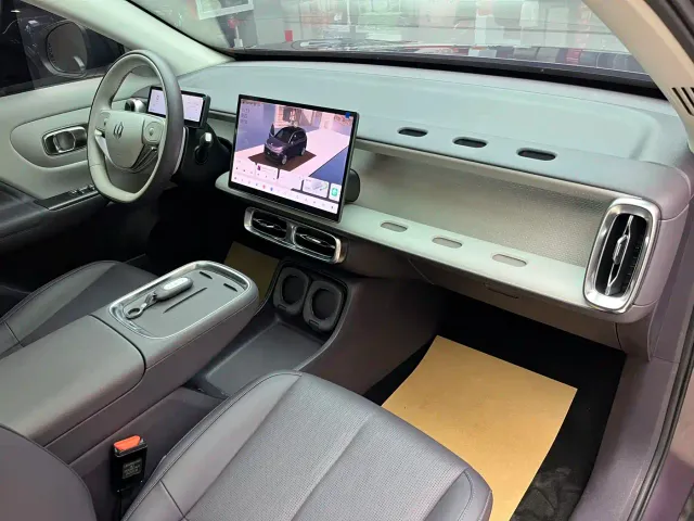 Leapmotor B10 — Фото автомобиля 6