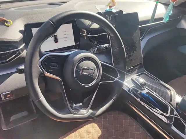 Bestune T90 — Фото автомобиля 13