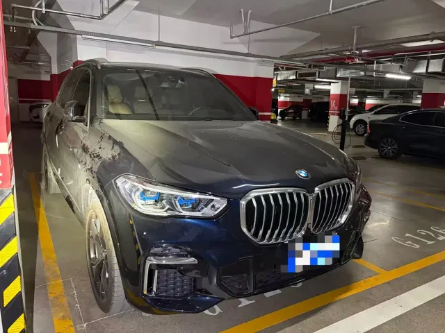 BMW X5 — Фото автомобиля 2