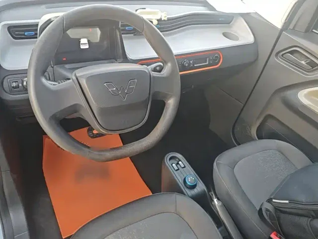 Wuling Hongguang Mini EV — Фото автомобиля 9