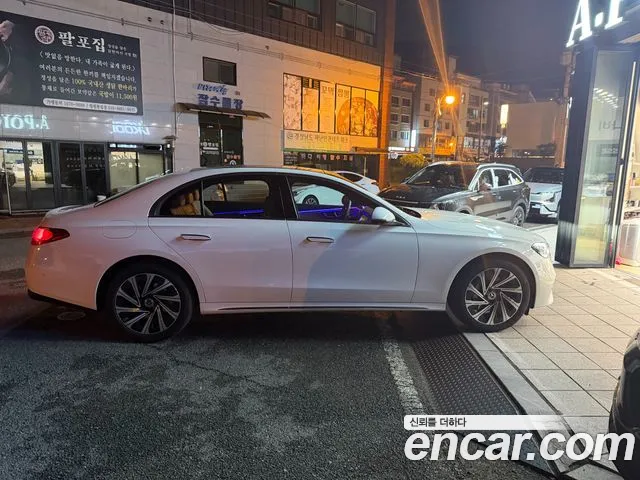 Mercedes-Benz E-Class E-класс W214 E300 4MATIC Exclusive — Фото автомобиля 12
