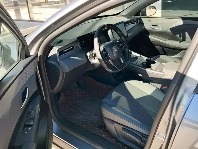 BYD Qin PLUS — Фото автомобиля 15