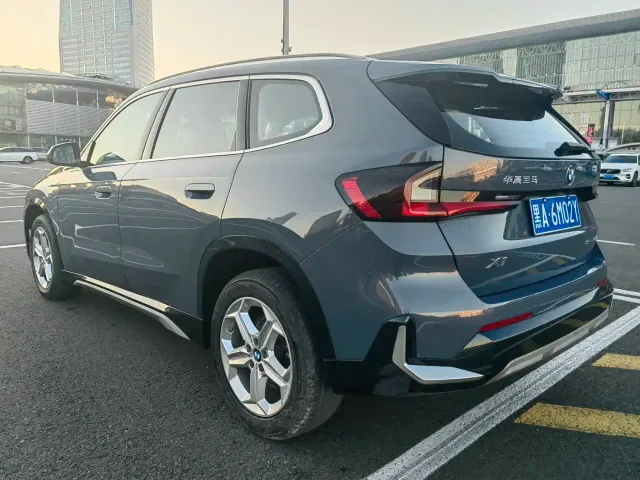 BMW X1 — Фото автомобиля 4