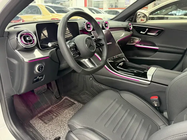 Mercedes-Benz C-Class — Фото автомобиля 4