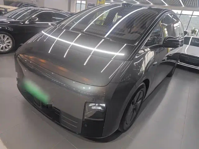 Фотография автомобиля — Li Auto MEGA