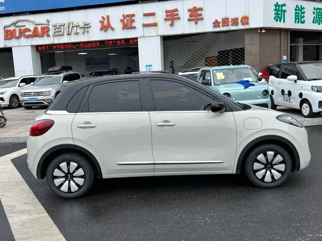 Wuling Bingo — Фото автомобиля 3