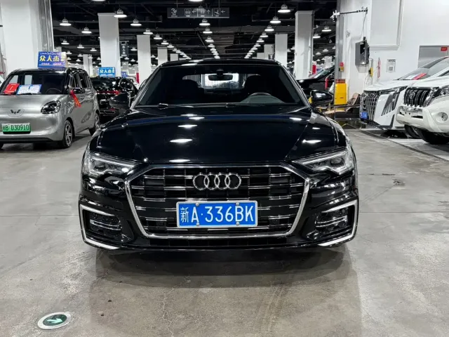 Фотография автомобиля — Audi A6L
