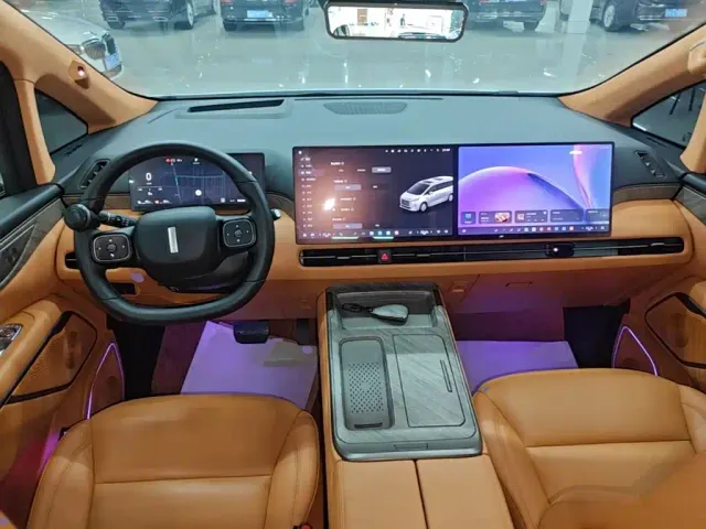Wey Alpine — Фото автомобиля 9