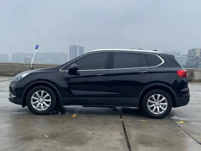 Buick Envision Plus — Фото автомобиля 3