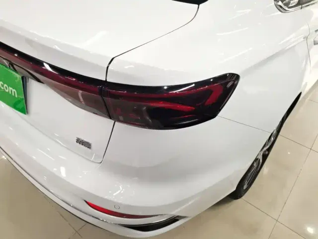 Geely Emgrand — Фото автомобиля 7