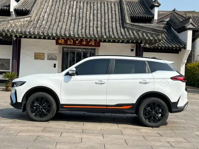 Geely Boyue — Фото автомобиля 6