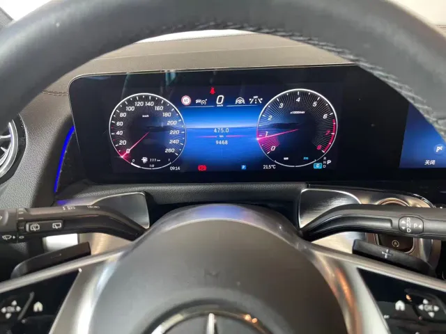 Mercedes-Benz GLB-Class — Фото автомобиля 6