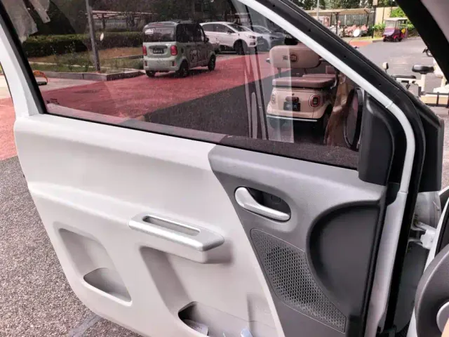 Changan Lumin — Фото автомобиля 7