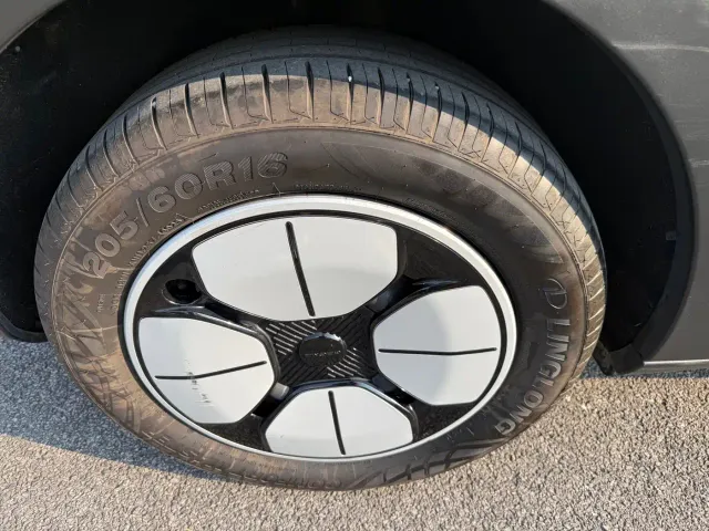 Geely Starry Wish — Фото автомобиля 17