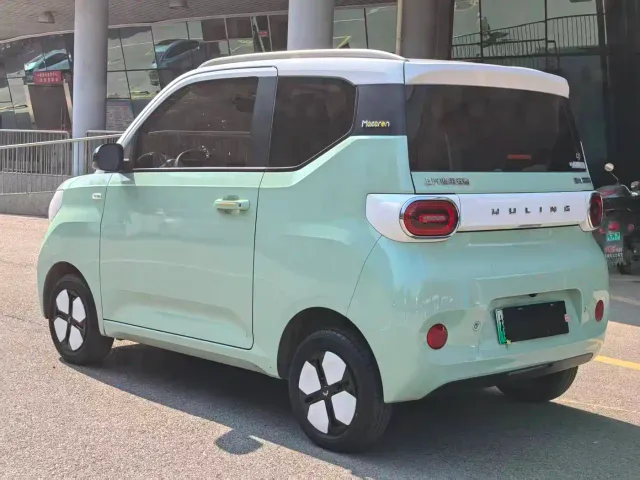 Wuling Hongguang Mini EV — Фото автомобиля 6
