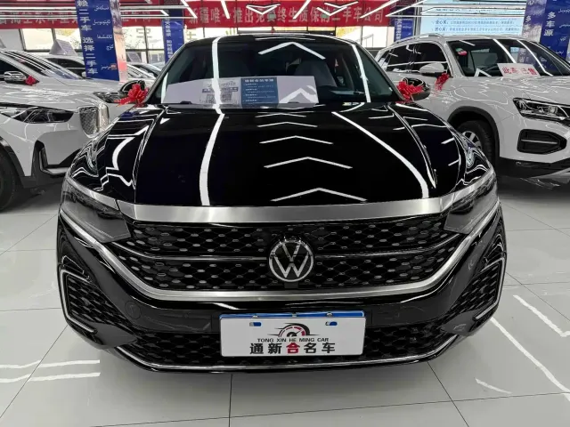 Volkswagen Passat — Фото автомобиля 2