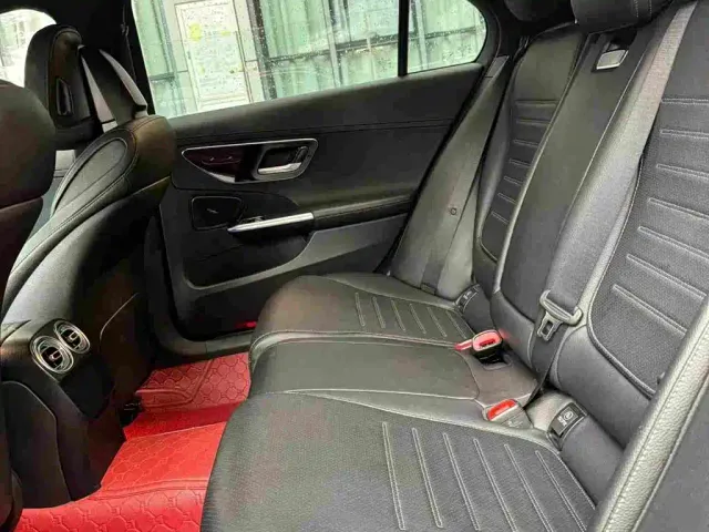 Mercedes-Benz C-Class — Фото автомобиля 10