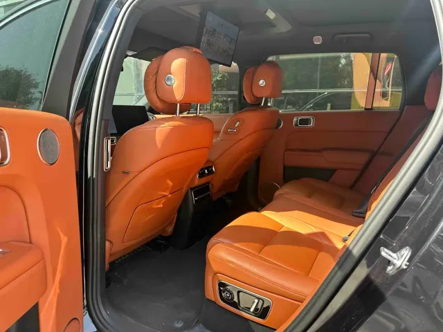 Li Auto L7 — Фото автомобиля 8