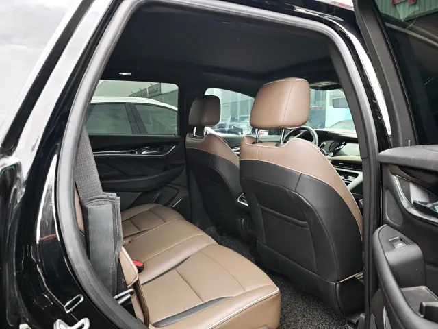 Buick Enclave — Фото автомобиля 4
