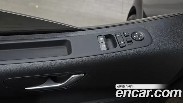 Hyundai Staria Staria L3.5 Tourer 9 мест — Фото автомобиля 16