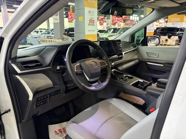 Toyota Granvia — Фото автомобиля 2