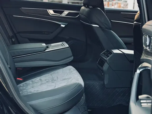 Audi A6L — Фото автомобиля 13