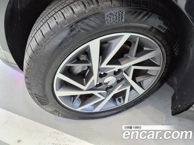 Hyundai Grandeur GN7 — Фото автомобиля 19