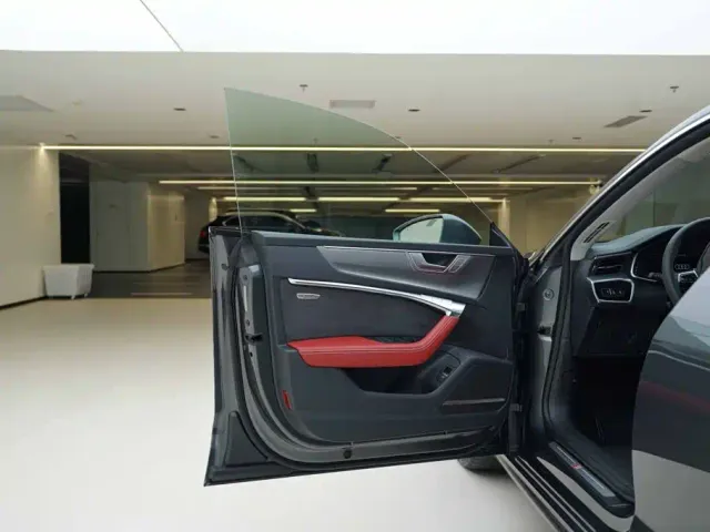 Audi A7 — Фото автомобиля 15