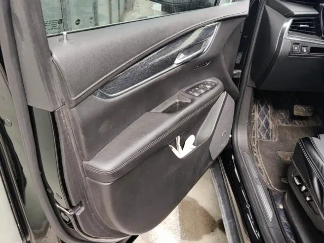 Cadillac XT5 — Фото автомобиля 7