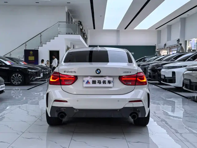 BMW 1 Series — Фото автомобиля 14