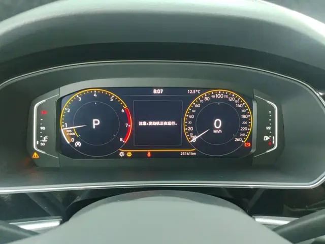Volkswagen Passat — Фото автомобиля 14